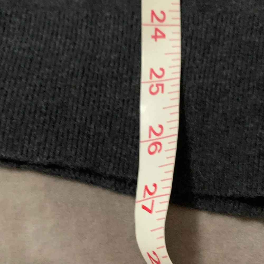 GAP Dark Gray Crew Neck Sweater - Picture 4 of 4